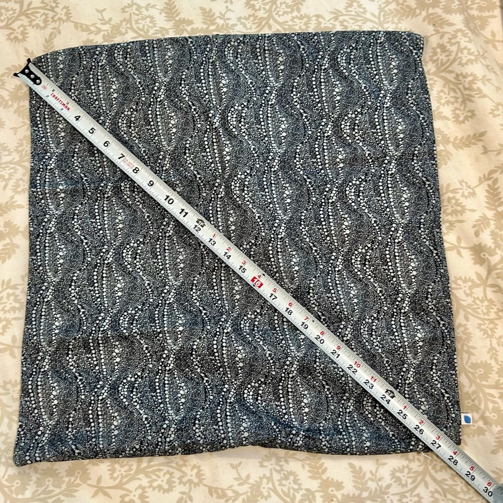 20”x20” Blue Cotton Pillow Cover - Like New